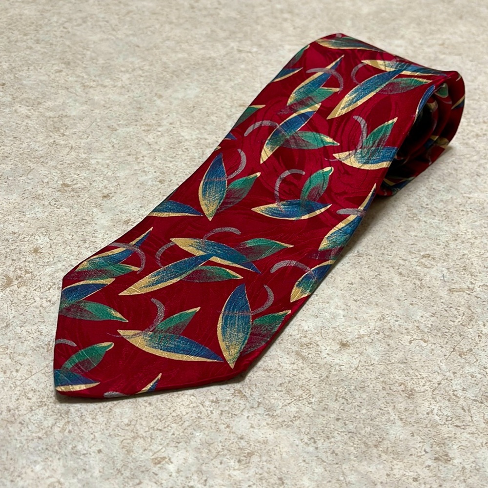 VINTAGE 100% SILK JACQUARD MODERN LEAVES DESIGN BY RAPHAEL ROMA  MILANO